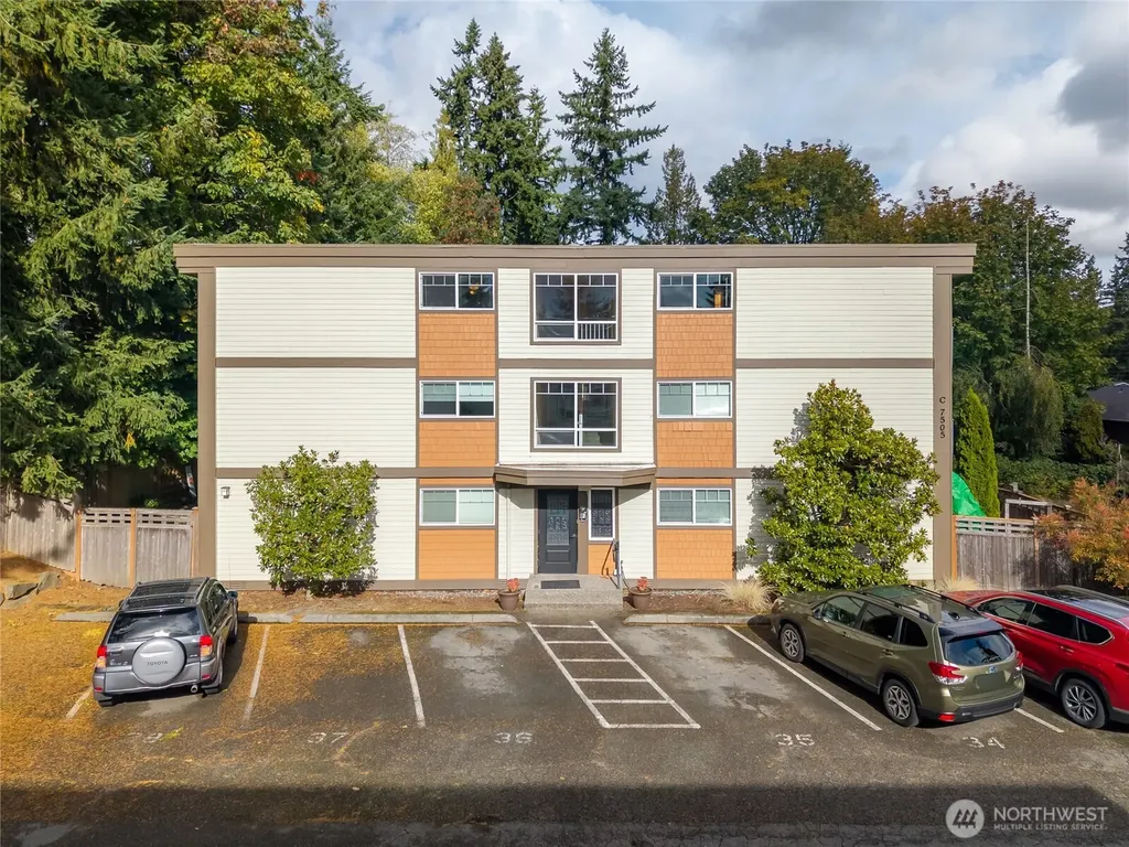 7505 212th Street SW Edmonds WA 98026