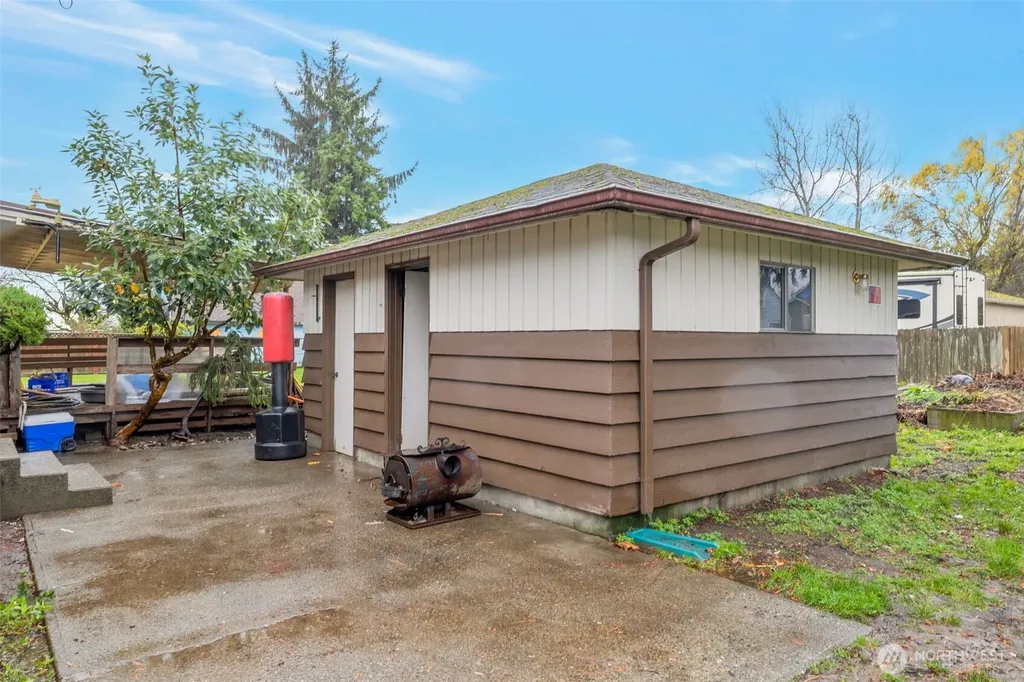 6216 20th Street E Fife WA 98424