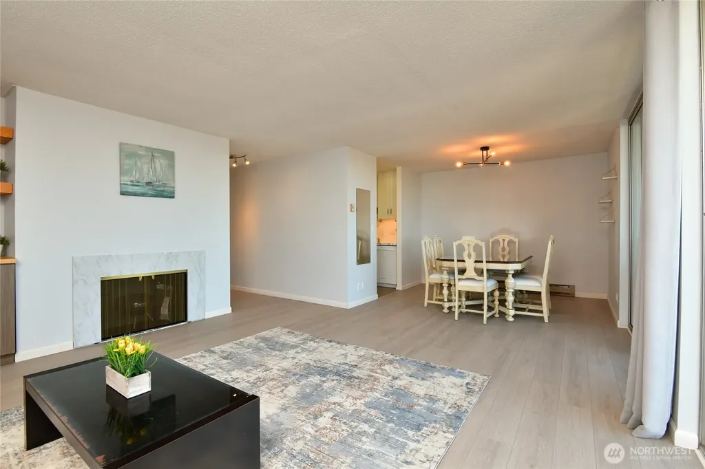 4540 8th Avenue NE Seattle WA 98105