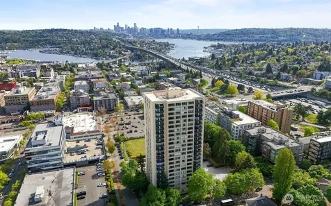 4540 8th Avenue NE Seattle WA 98105
