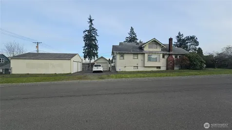 423 S 34th Street Tacoma WA 98418