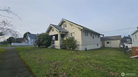 423 S 34th Street Tacoma WA 98418