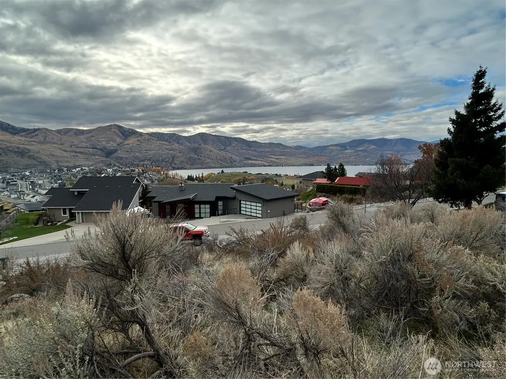 139 Bogey Boulevard Chelan WA 98816