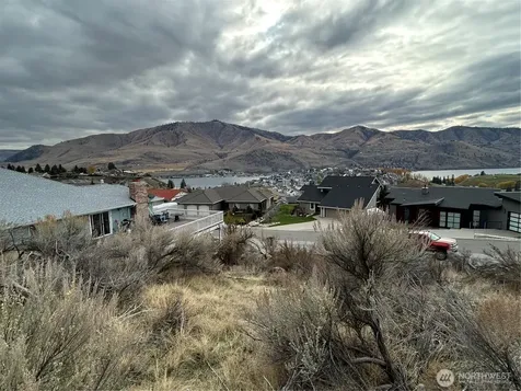 139 Bogey Boulevard Chelan WA 98816