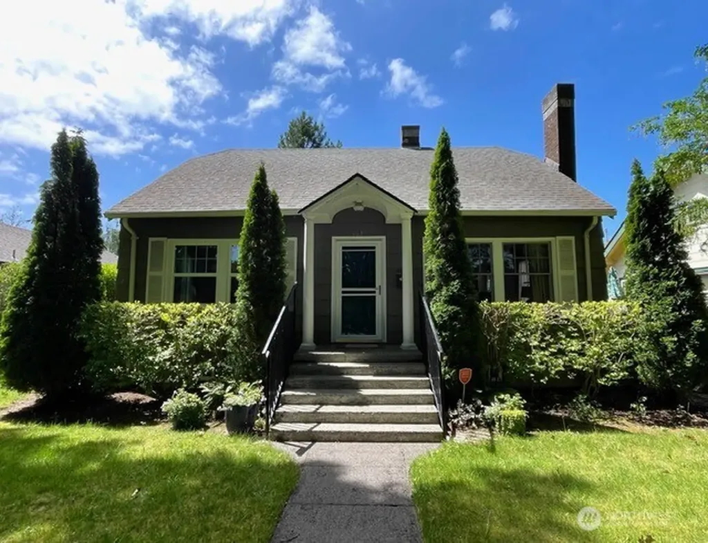 1639 22nd Avenue Longview WA 98632