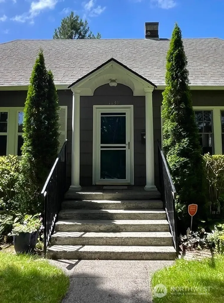 1639 22nd Avenue Longview WA 98632