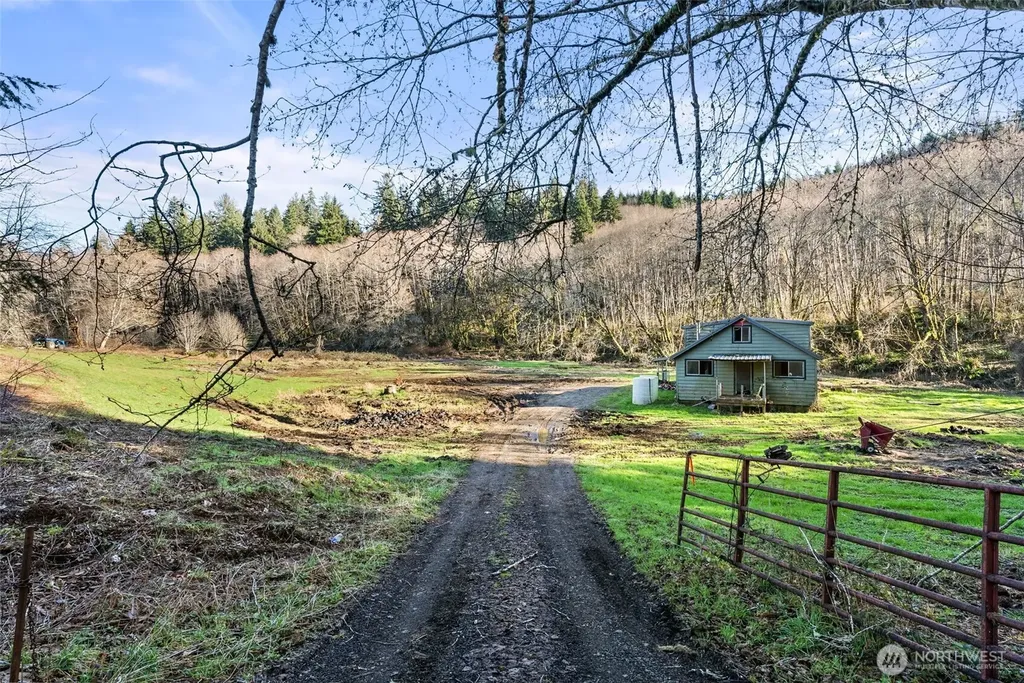 138 Ward Creek Road Raymond WA 98577
