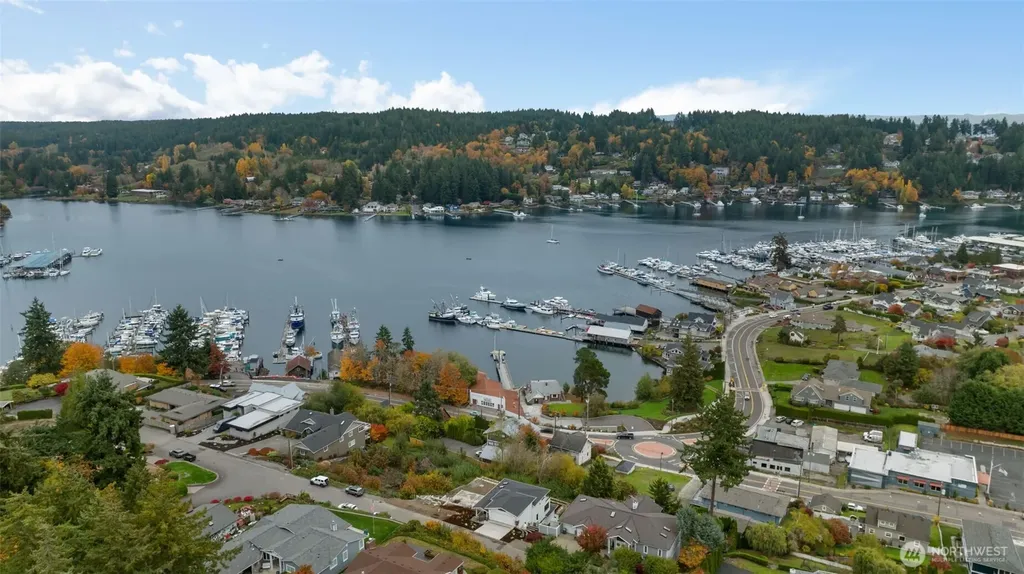 8309 Bayridge Avenue Gig Harbor WA 98335