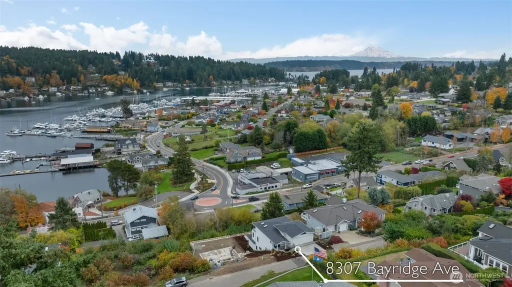 8309 Bayridge Avenue Gig Harbor WA 98335