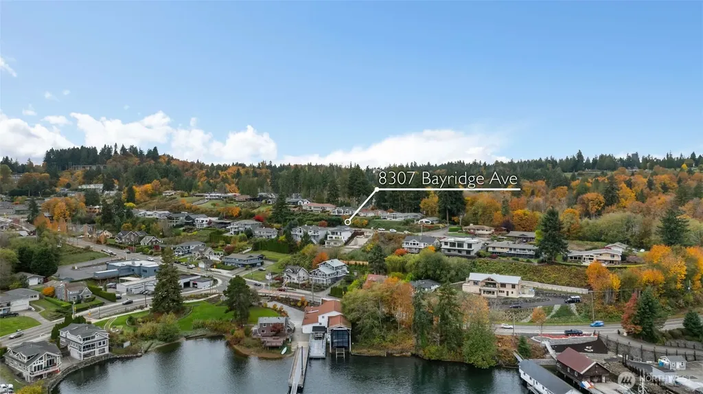 8309 Bayridge Avenue Gig Harbor WA 98335