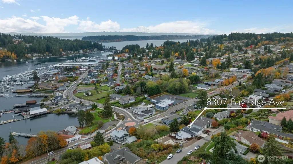 8309 Bayridge Avenue Gig Harbor WA 98335