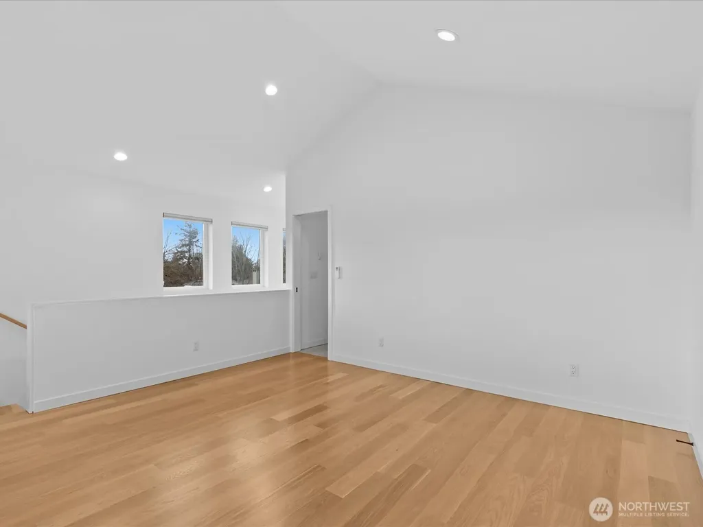 3239 61st Avenue SW Seattle WA 98116