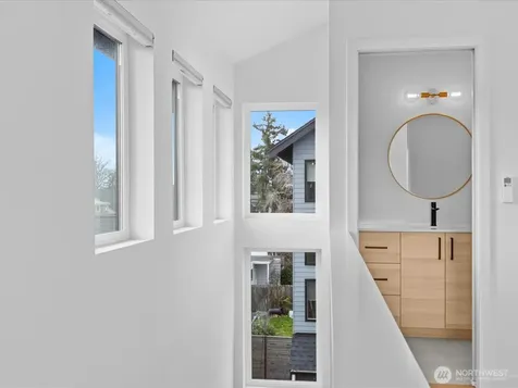 3239 61st Avenue SW Seattle WA 98116