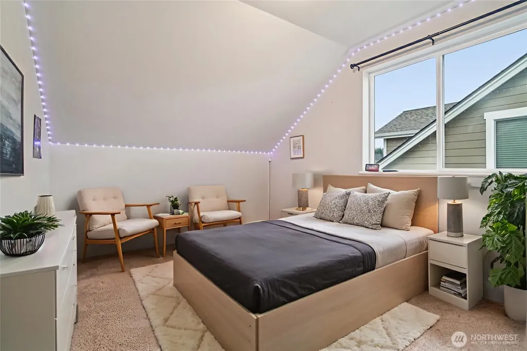 176 Love Drive Enumclaw WA 98022