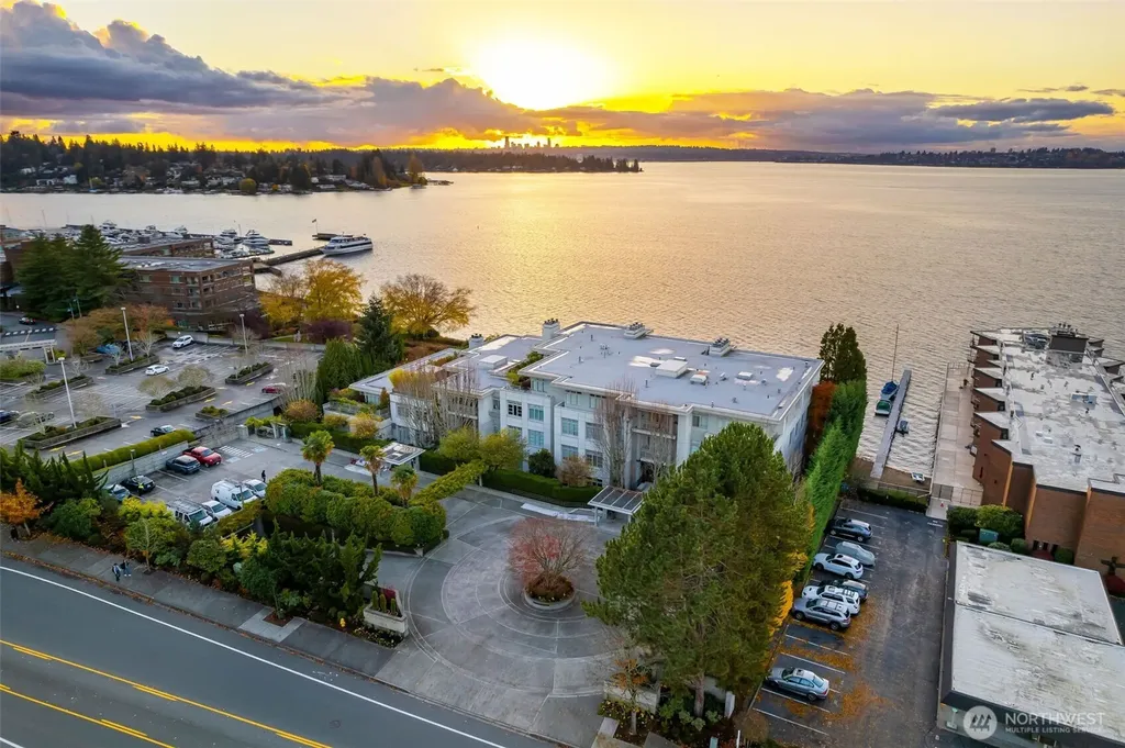 5505 Lake Washington Boulevard NE Kirkland WA 98033