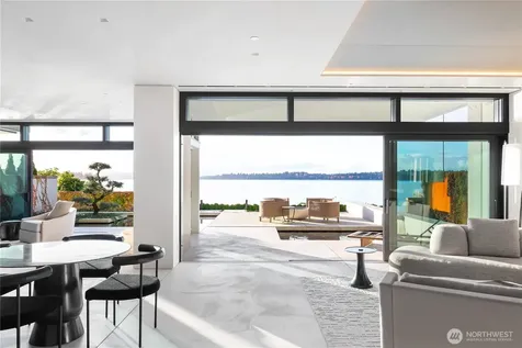 5505 Lake Washington Boulevard NE Kirkland WA 98033