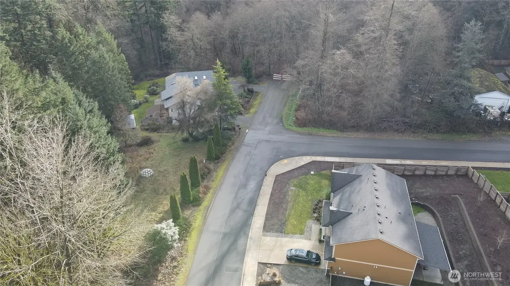 32534 44th Avenue S Federal Way WA 98001