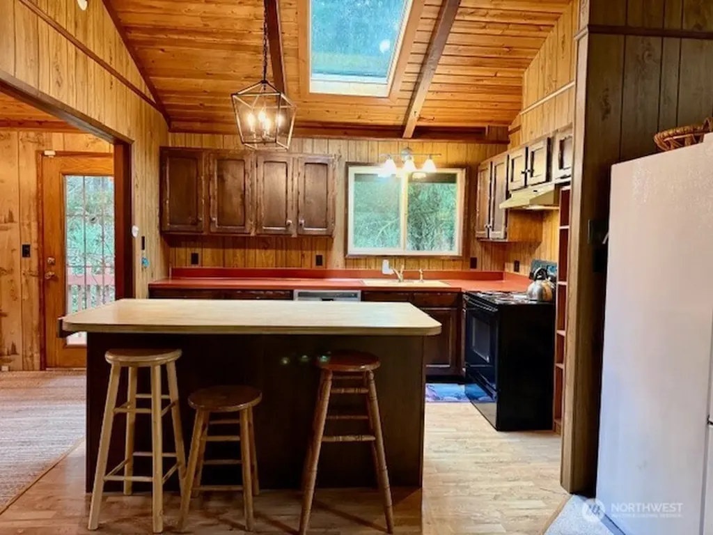 2002 200th Lane Ocean Park WA 98640
