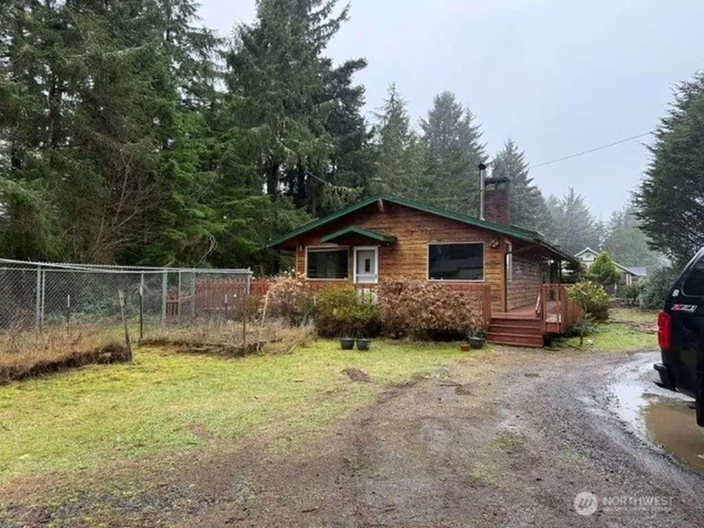 2002 200th Lane Ocean Park WA 98640