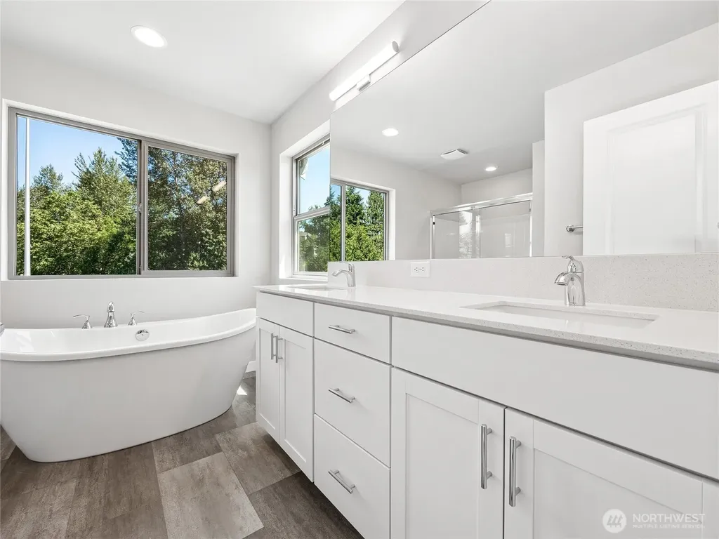 12506 SE 256th Place Kent WA 98030