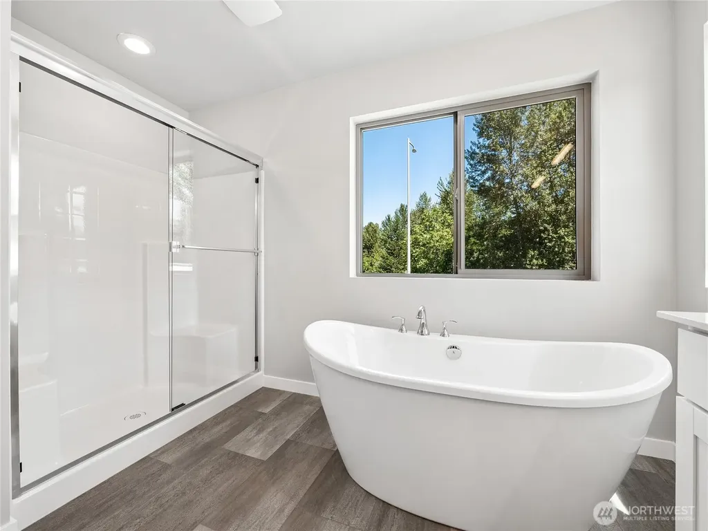 12506 SE 256th Place Kent WA 98030