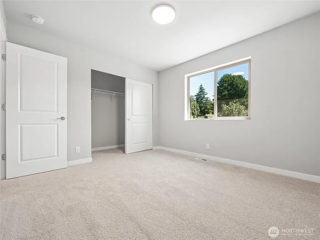 12506 SE 256th Place Kent WA 98030