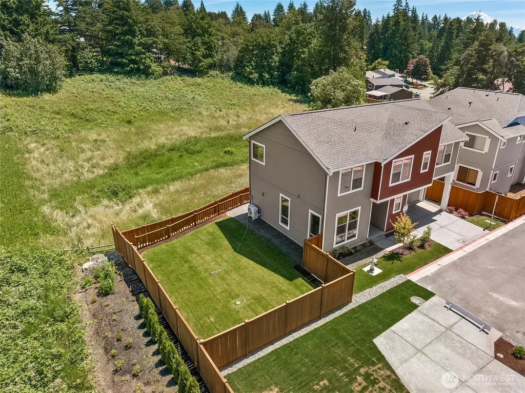 12506 SE 256th Place Kent WA 98030