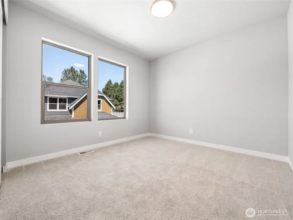 12506 SE 256th Place Kent WA 98030