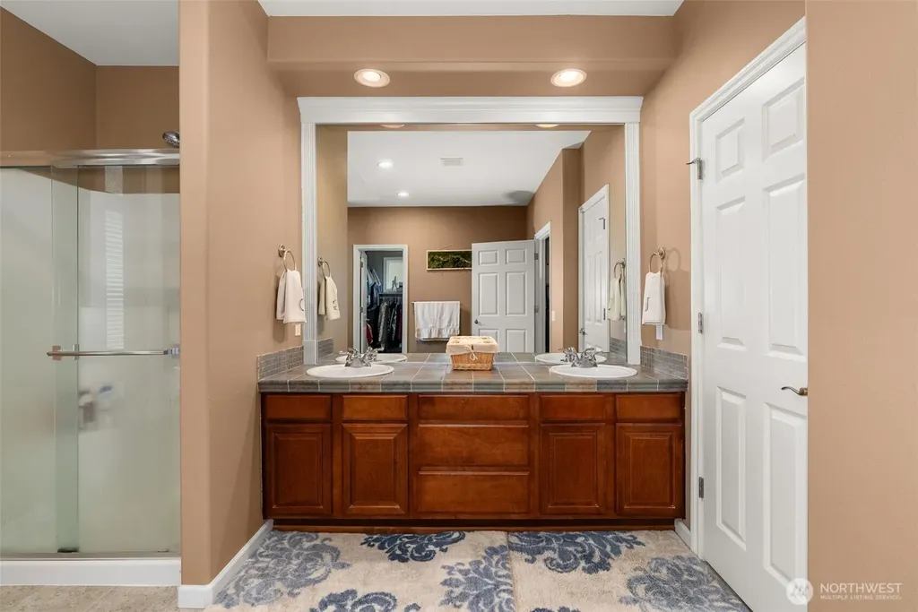 9245 SE Piperhill Drive Olympia WA 98513