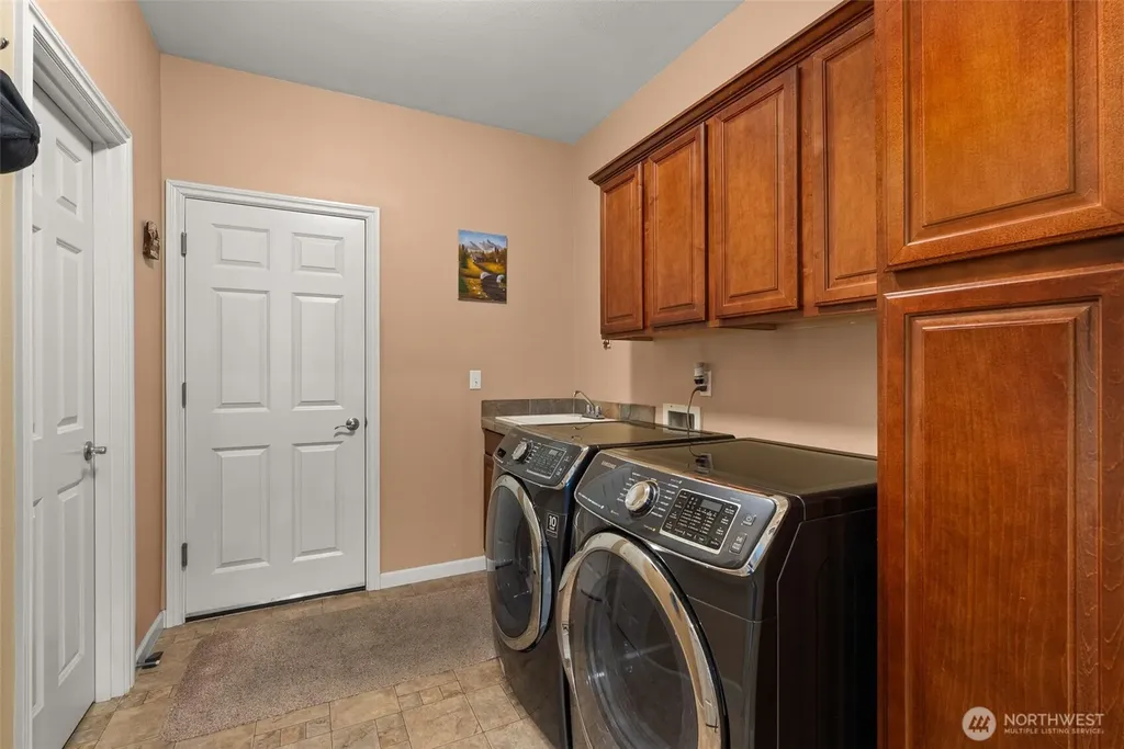 9245 SE Piperhill Drive Olympia WA 98513