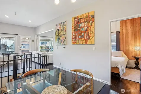 1113 33rd Avenue S Seattle WA 98144