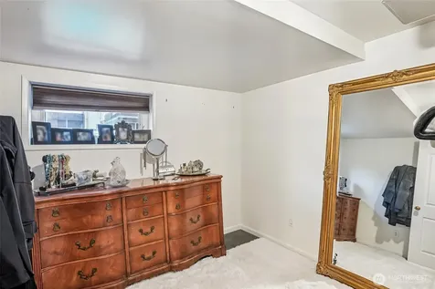 1113 33rd Avenue S Seattle WA 98144
