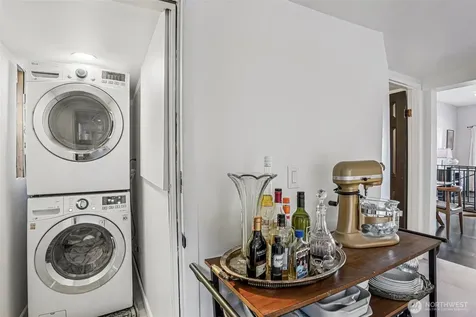1113 33rd Avenue S Seattle WA 98144