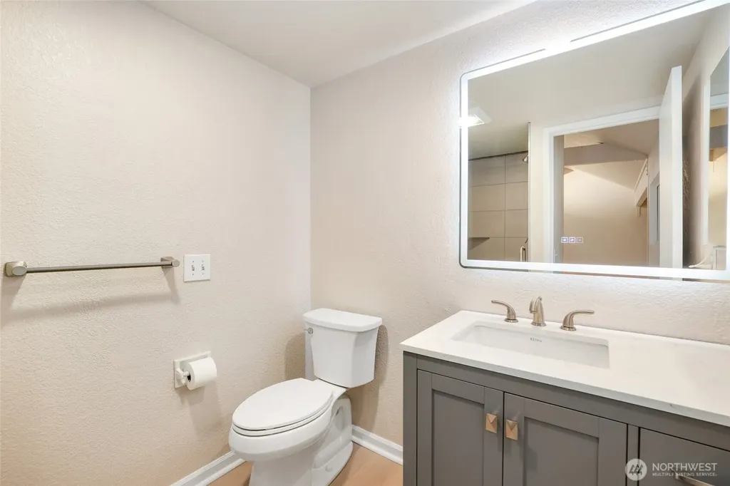 2940 Kennewick Place NE Renton WA 98056