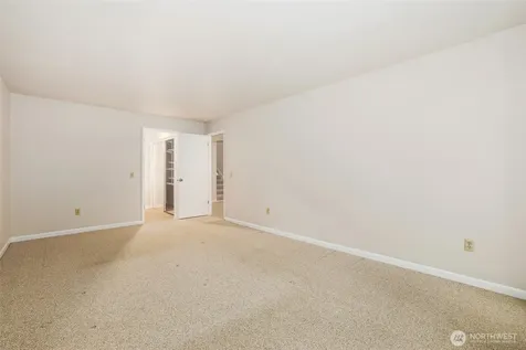 2940 Kennewick Place NE Renton WA 98056
