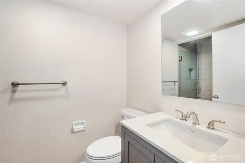 2940 Kennewick Place NE Renton WA 98056