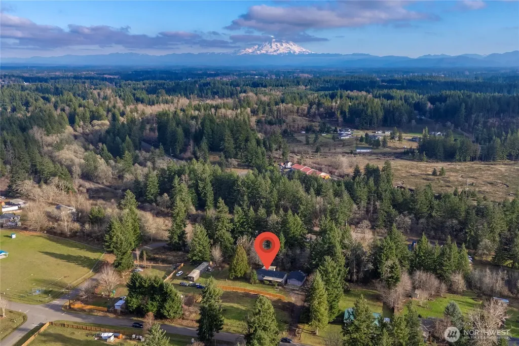 733 Tipsoo Loop S Rainier WA 98576