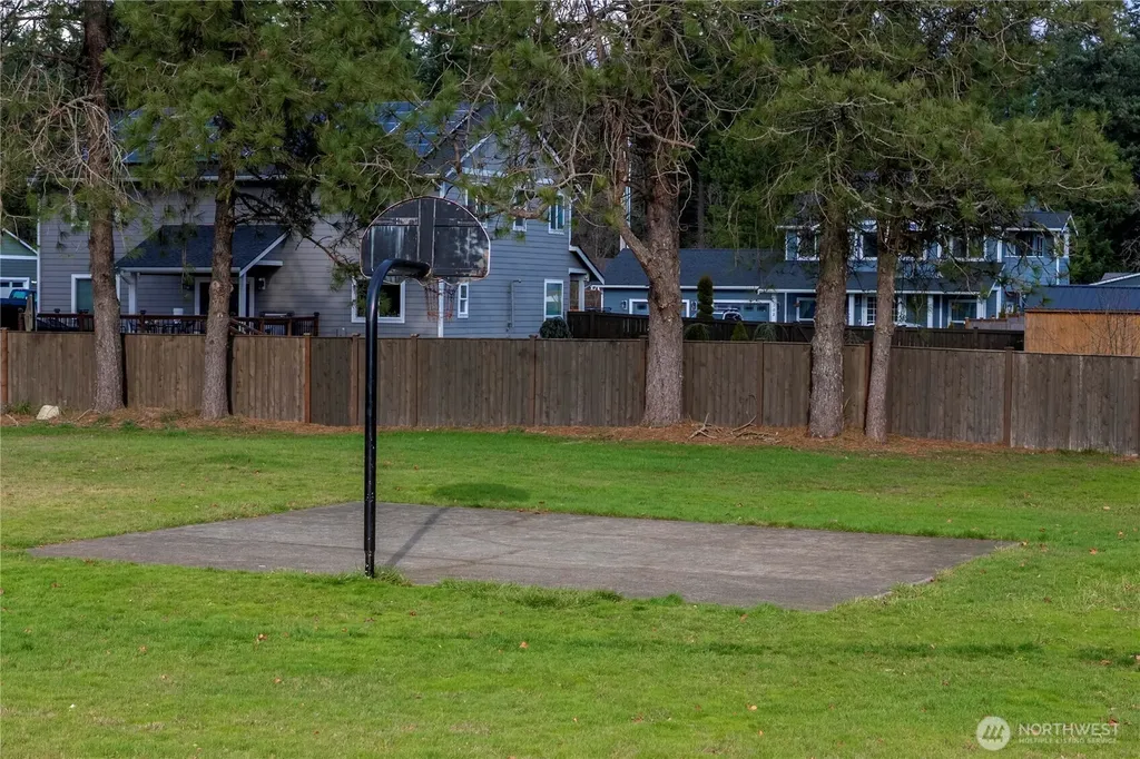 733 Tipsoo Loop S Rainier WA 98576