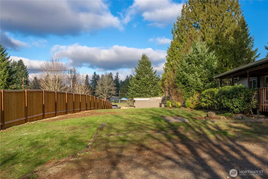 733 Tipsoo Loop S Rainier WA 98576