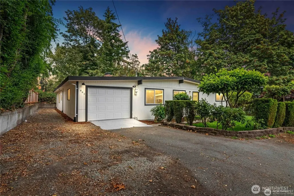 842 S 143rd Place Burien WA 98168