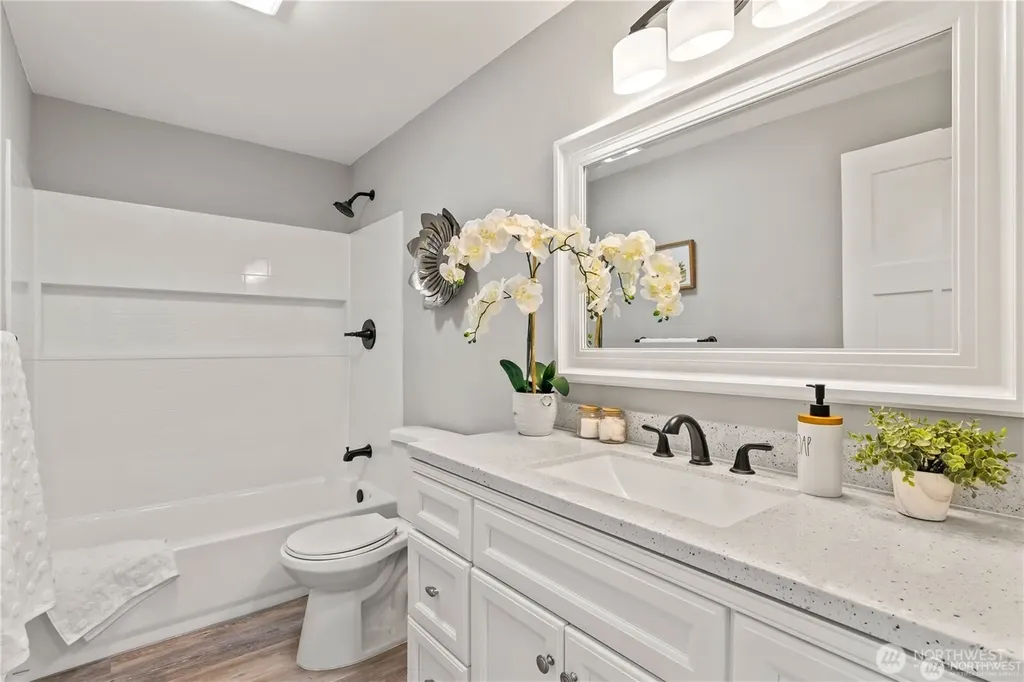 842 S 143rd Place Burien WA 98168
