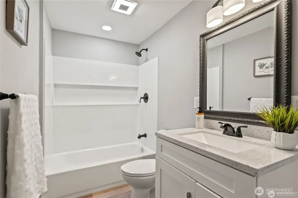 842 S 143rd Place Burien WA 98168