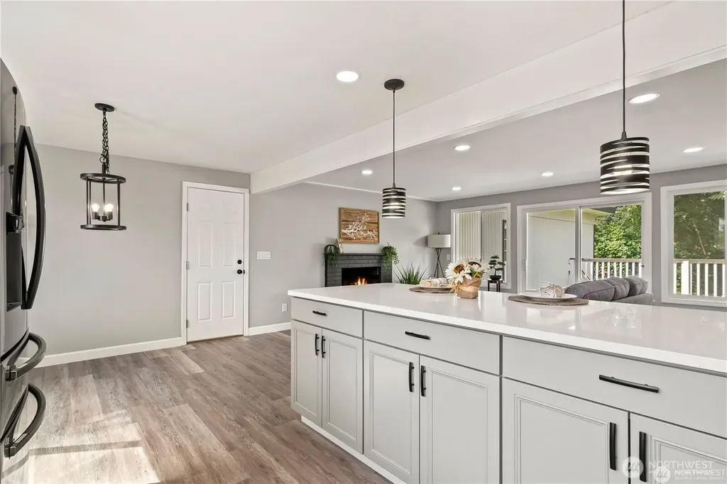 842 S 143rd Place Burien WA 98168