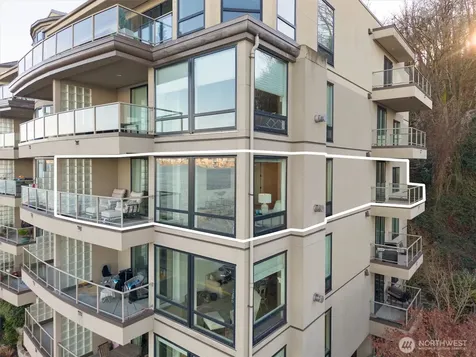 1005 Harbor Avenue SW Seattle WA 98116
