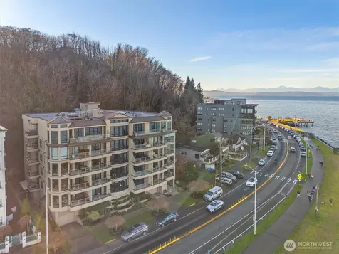1005 Harbor Avenue SW Seattle WA 98116