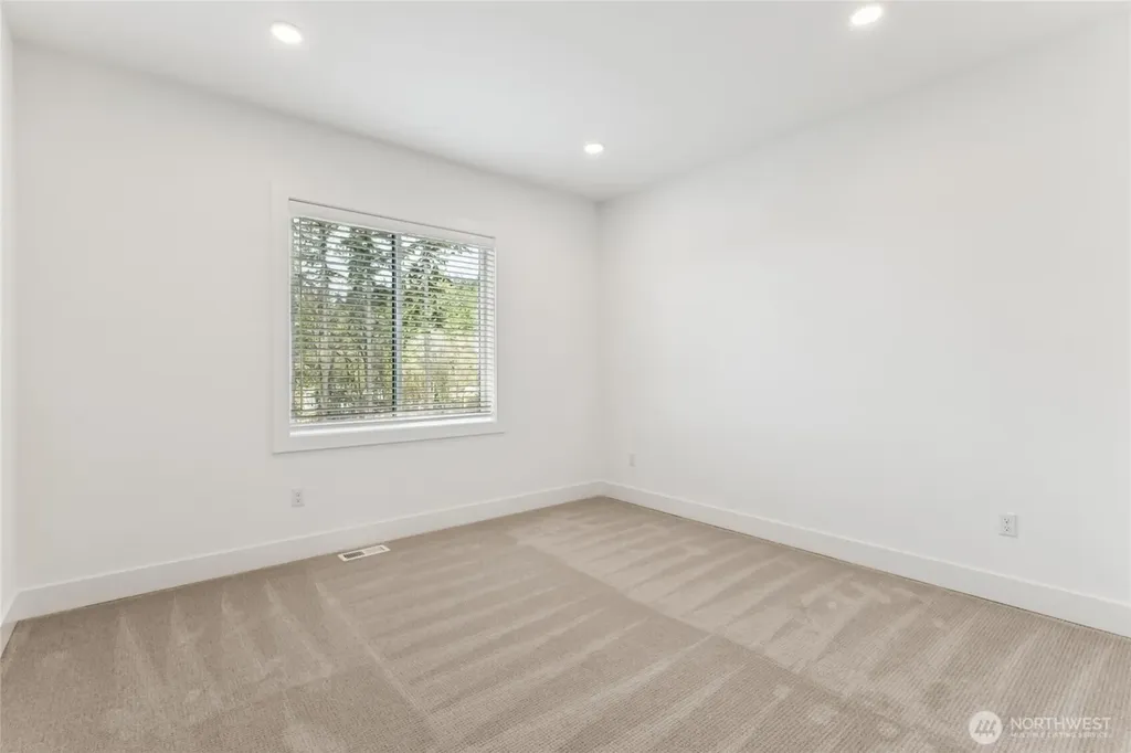 8428 137th Avenue SE Newcastle WA 98059