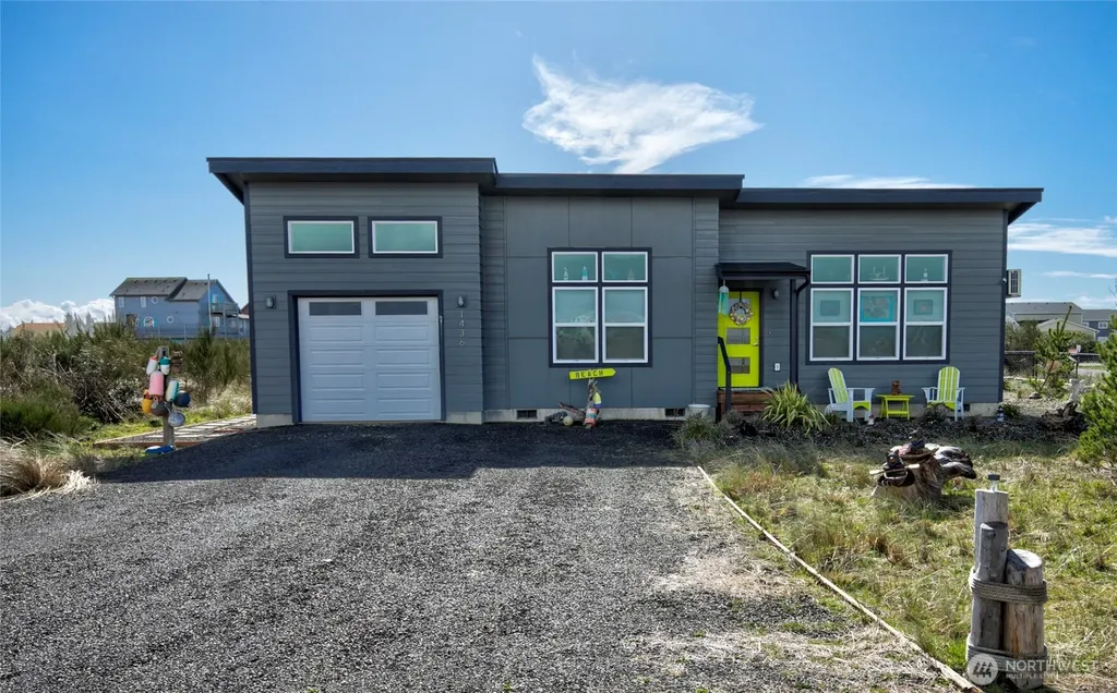 1436 Sand Pebble Avenue SW Ocean Shores WA 98569