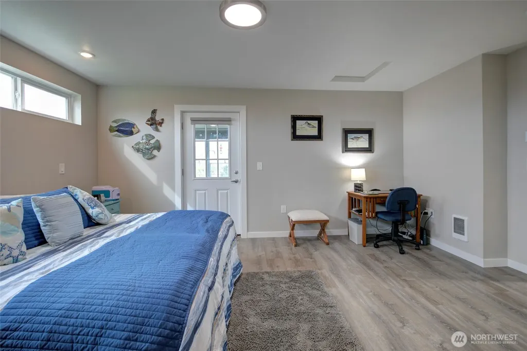1436 Sand Pebble Avenue SW Ocean Shores WA 98569