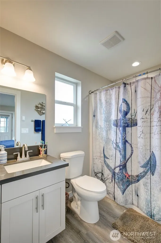 1436 Sand Pebble Avenue SW Ocean Shores WA 98569