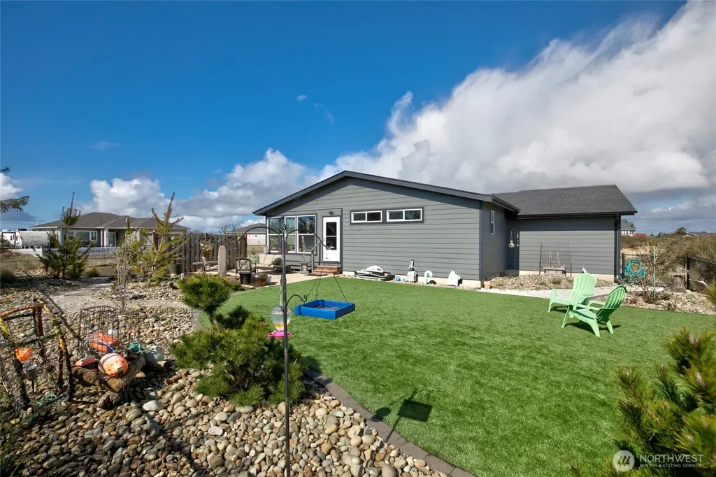 1436 Sand Pebble Avenue SW Ocean Shores WA 98569